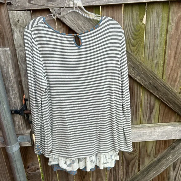 👗Matilda Jane Gray and White Striped Long Sleeve Top - Picture 2 of 9